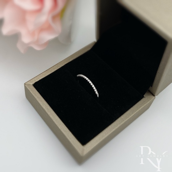 Moissanite Band Ring; stackable Band ring, Wedding Ring; Ring Size: US 9; - Picture 10 of 12